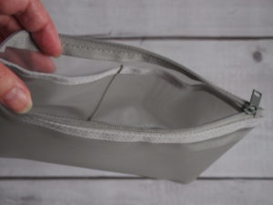 【無印良品】リモートワークにおススメ3選【2021年8月版】ポーチ全体